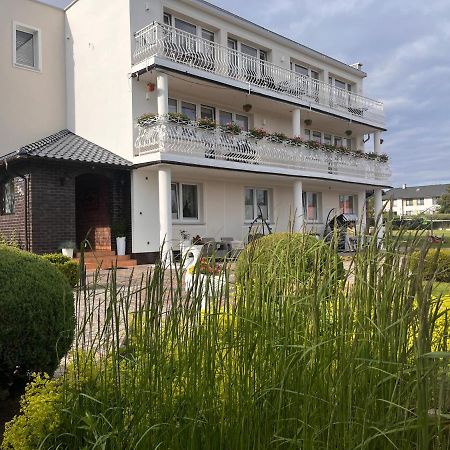 Villa Marlena Устроне Морске Екстериор снимка