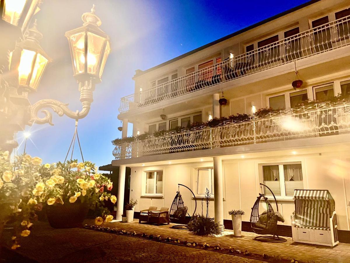 Villa Marlena Устроне Морске Екстериор снимка